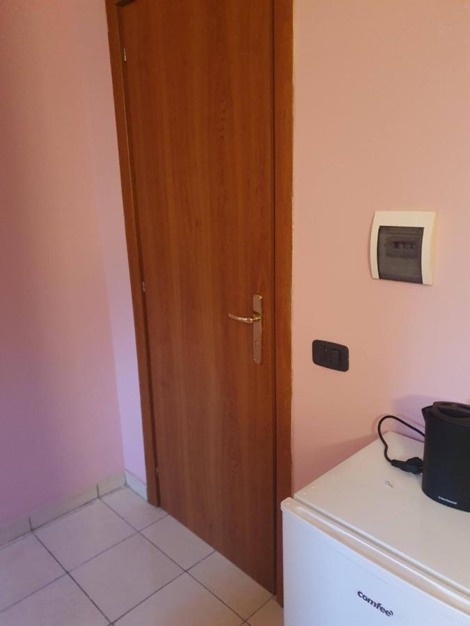Hotel Royal Palace Gate à San Nicola La Strada Extérieur photo